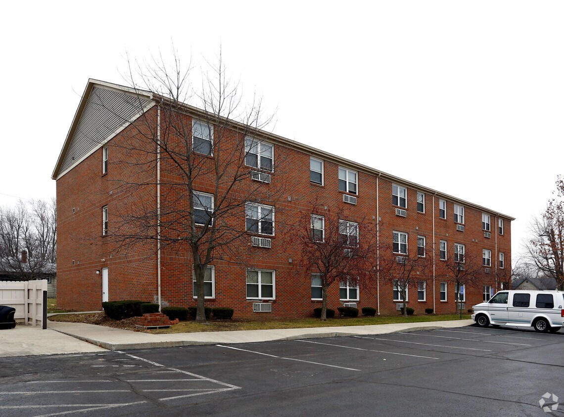 Foto principal - Calvary Plaza - Affordable Housing