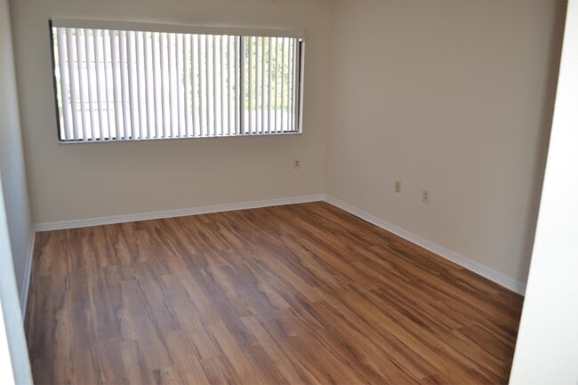 Photo - 5061 Ernst Ct Townhome