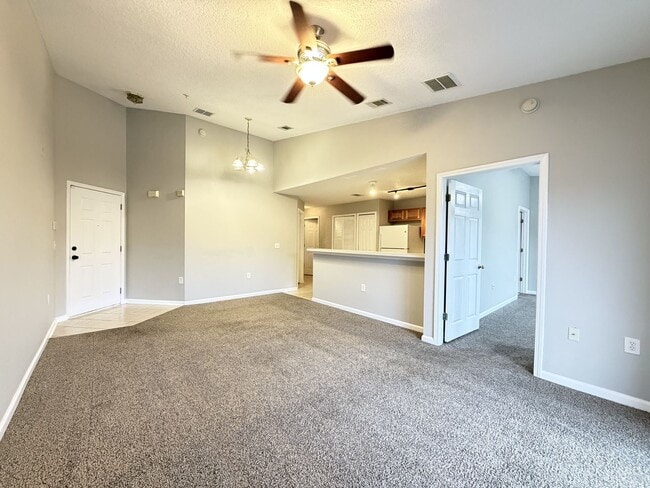 Foto del edificio - 2/2 Condo  in Merrill Pines Gated Community