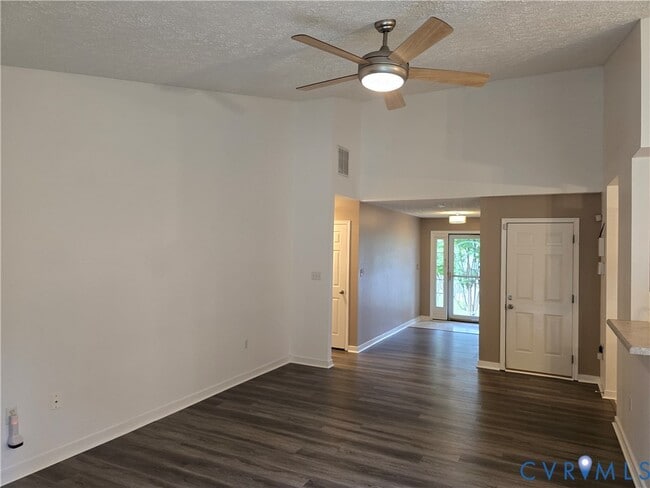 Building Photo - 5607 Jessup Station Pl