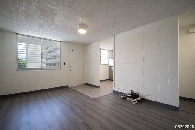 Building Photo - 3121 Ala Ilima St
