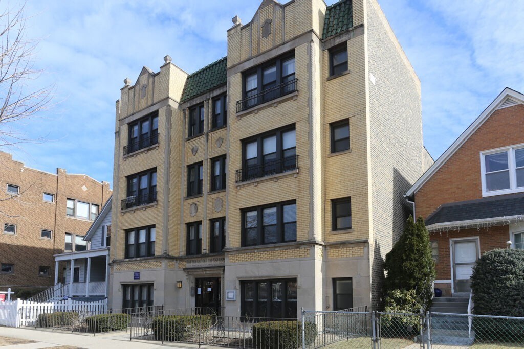 Foto principal - 4740 N Hermitage Ave