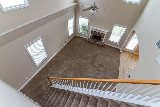 Building Photo - 917 Southfork Dr
