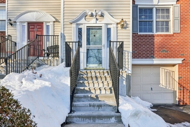 Foto del edificio - 1075 Ash Dr