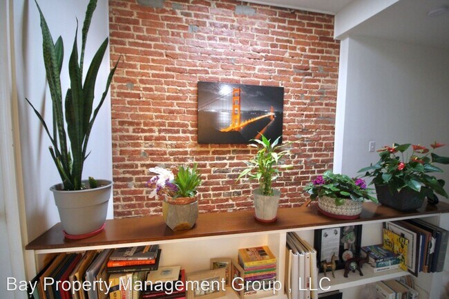 Building Photo - 2 br, 1.5 bath House - 757 W Cross St