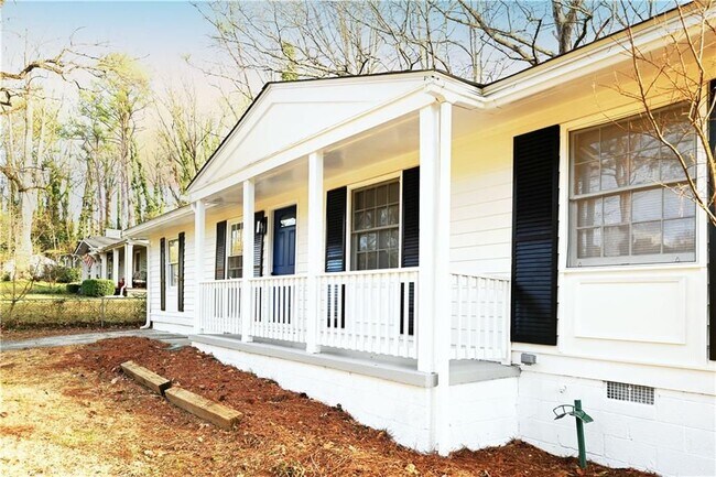 Foto del edificio - 88 Lucia Dr SE