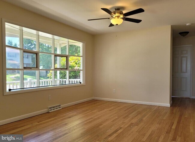 Foto del edificio - 316 S Miller St