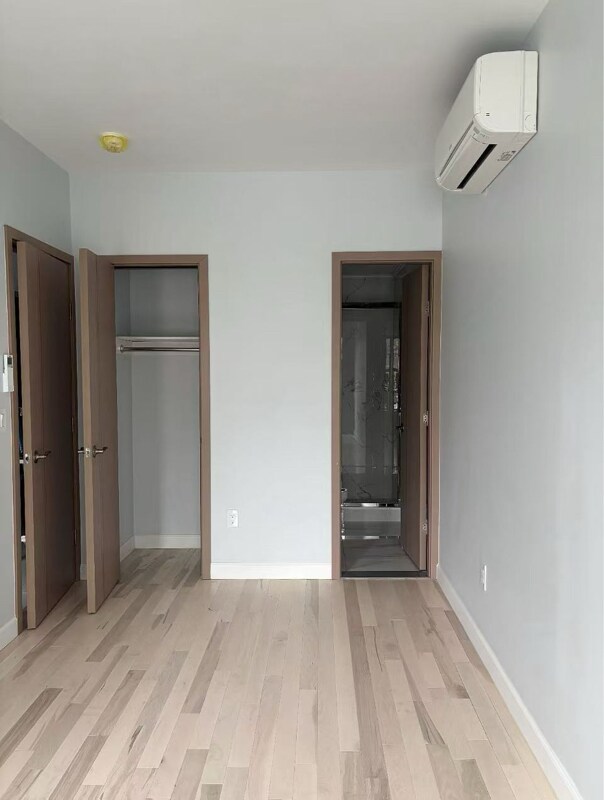 Foto del edificio - 546 Van Buren St