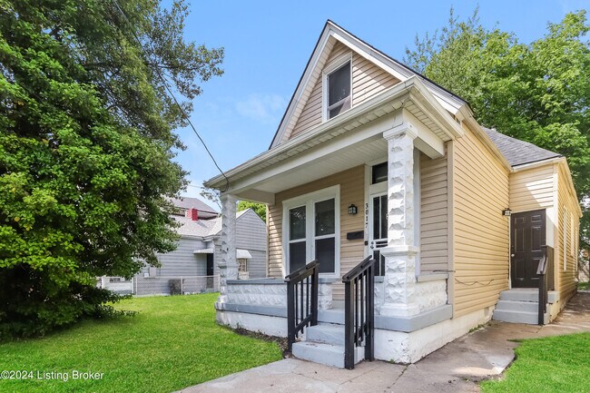 Building Photo - 3017 Greenwood Ave