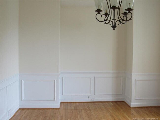 Building Photo - 167 Lamplighter Way