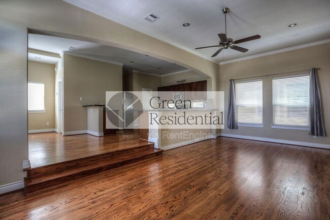 Foto del edificio - 940 W 26th St