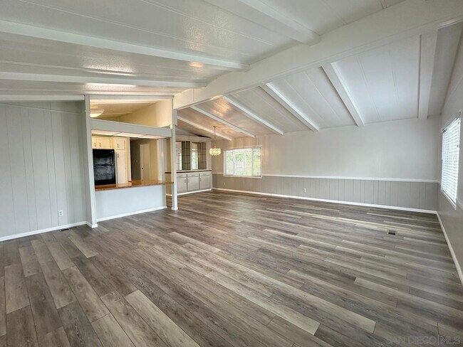 Building Photo - 5301 Don Miguel Dr
