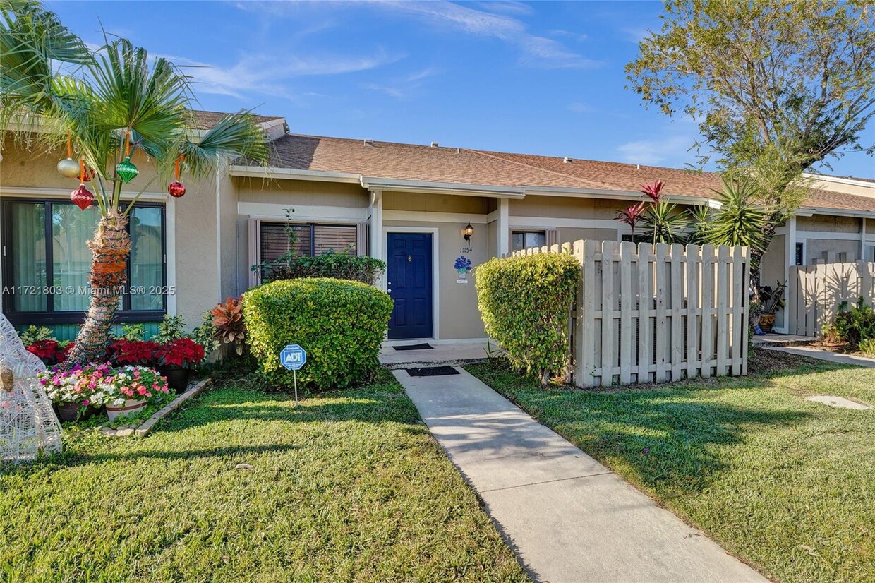 Foto principal - 11154 NW 37th St