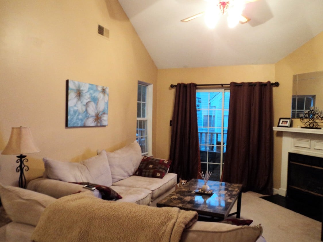 1 Forest Glen Cir, Middletown, CT 06457 Condo for Rent in Middletown