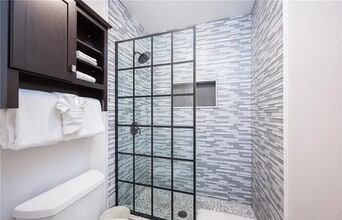 Building Photo - 444 Pier Ave Building Photo - 444 Pier Ave