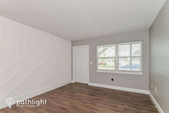 Building Photo - 2311 24Th Avenue W, Bradenton, FL, 34205