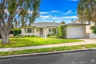 Building Photo - 3763-3763 Wawona Dr