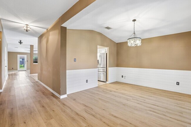 Foto del edificio - 2656 Bradley Ln
