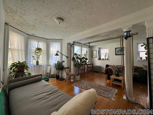 Building Photo - 475 Highland Ave