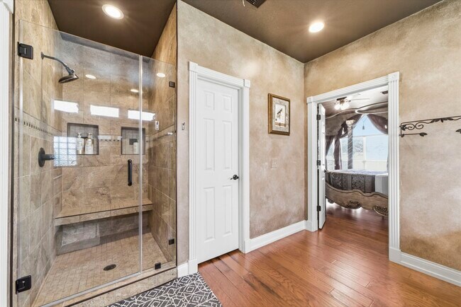 Foto del edificio - 11823 Canyon Mills Dr