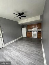 Building Photo - 6621 Blakemore St