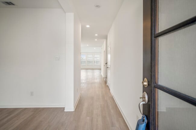 Foto del edificio - 4903 Chestnut Valley Ln