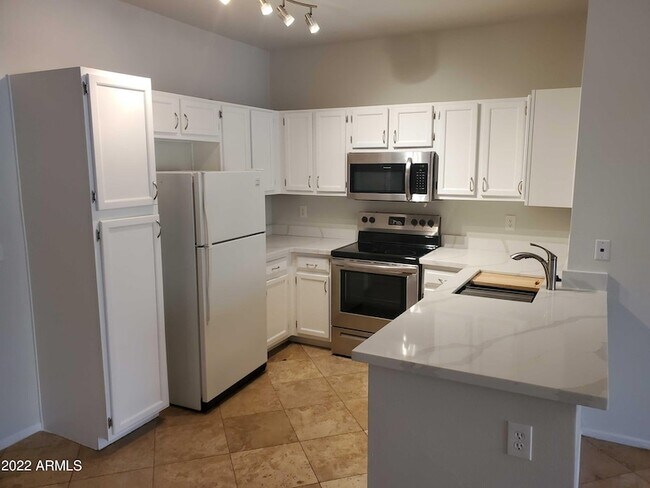Building Photo - 7009 E Acoma Dr