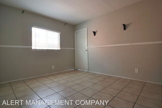 Building Photo - 3 br, 2 bath House - 1525 N 5th Place