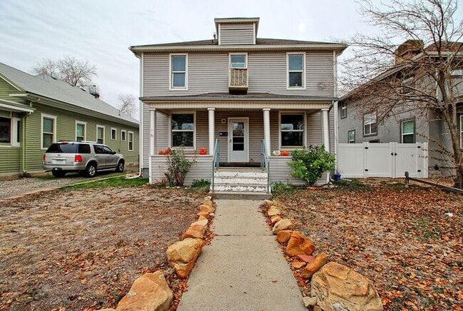 Foto del edificio - Nice 3 Bed 1 Bath Basement Apartment Close to Downtown GJ