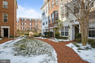 Building Photo - 428 N Thomas St