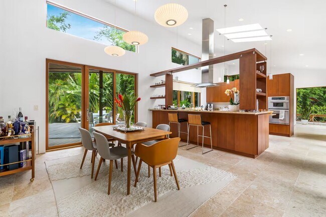 Foto del edificio - 587 47th St