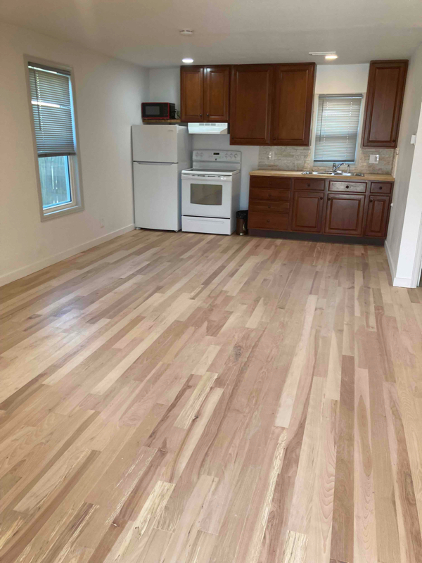Primary Photo - 2760 Eppinger Blvd