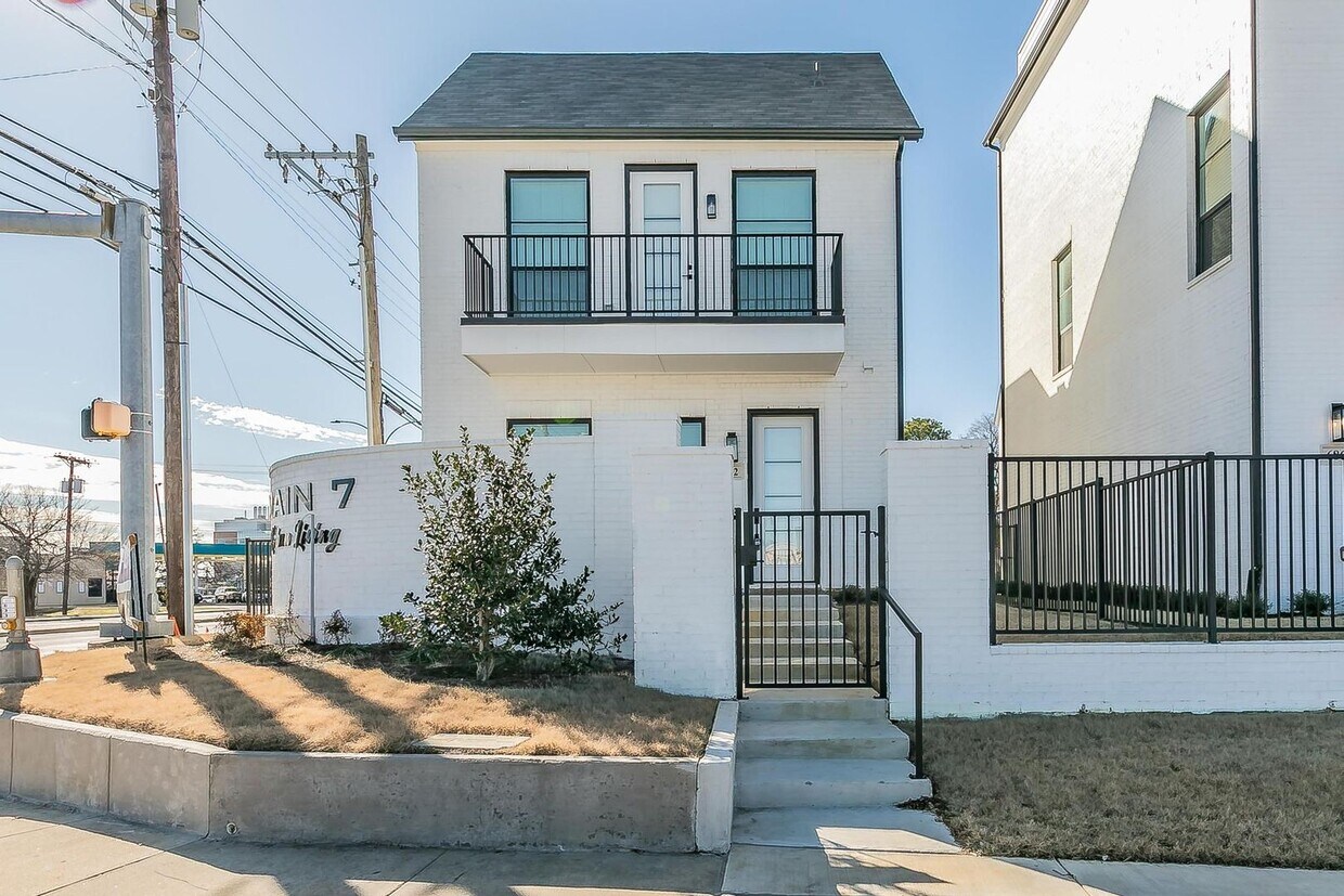 Excellent 3 bedroom 2.5 bath in Arlington - Excellent 3 bedroom 2.5 bath in Arlington