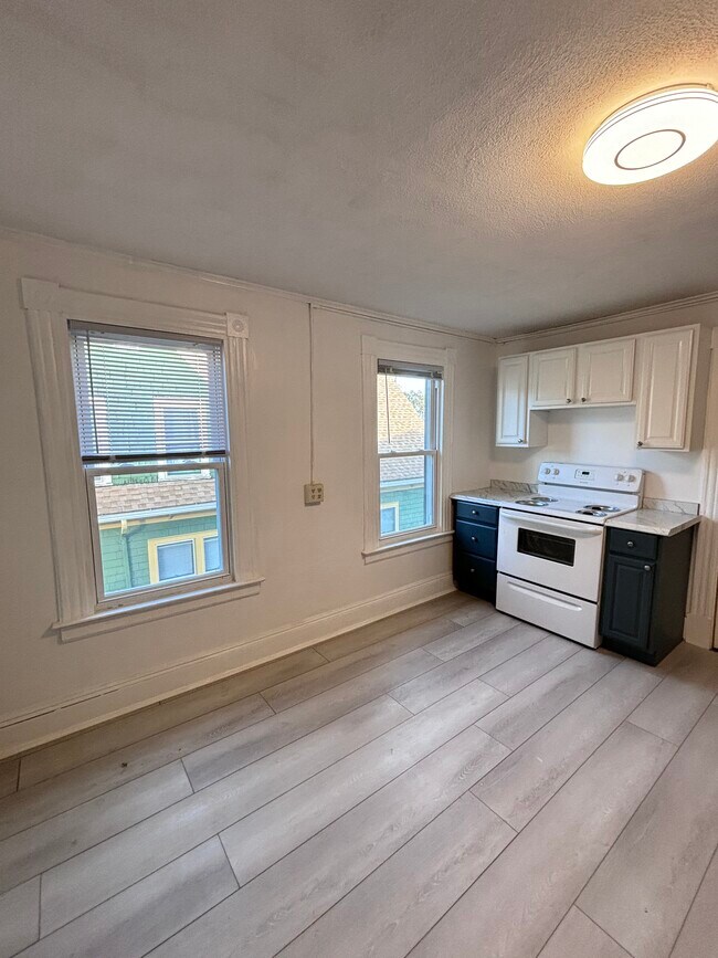 256 Oxford St, Hartford, CT 06105 Townhome Rentals in Hartford CT