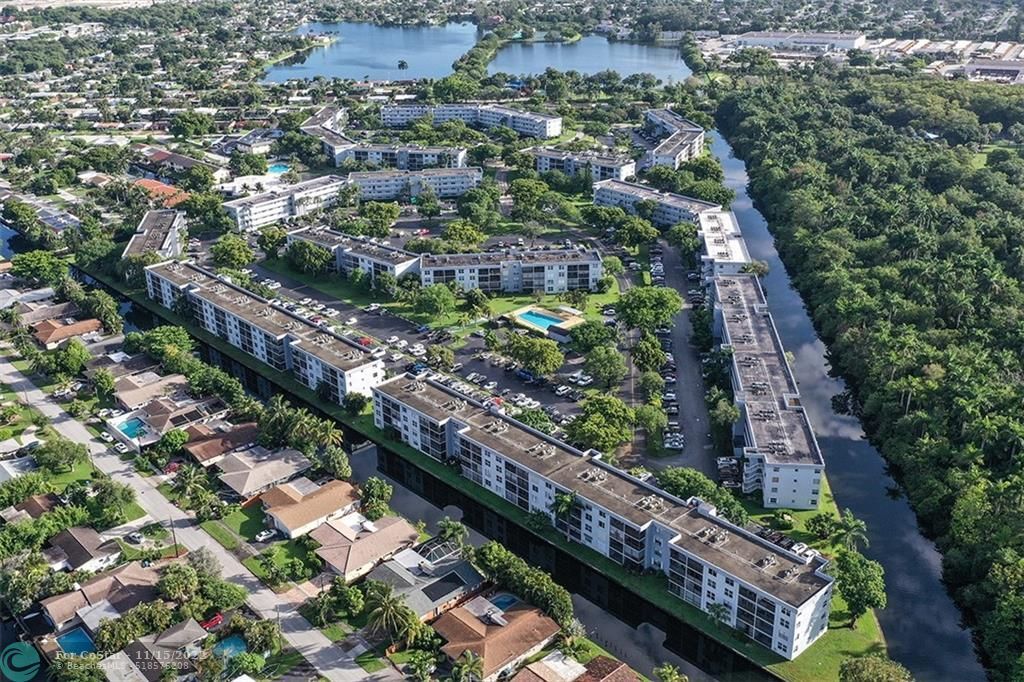 Foto principal - 114 Royal Park Dr