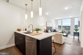 Building Photo - 1102 Germantown Ave