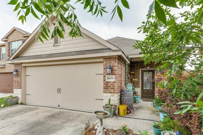 Building Photo - 1609 Breanna Ln