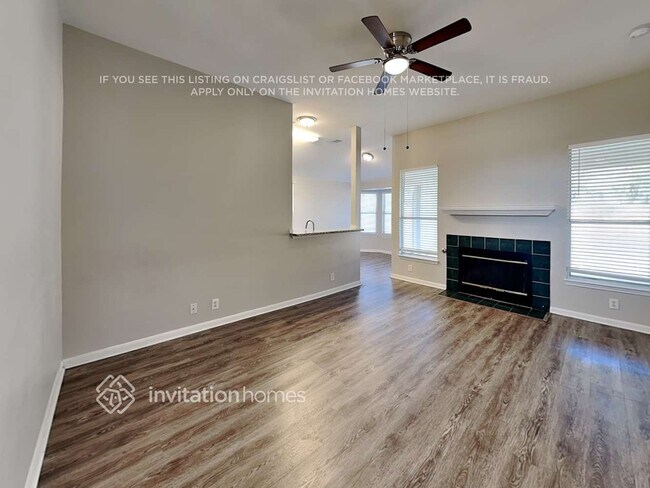 Foto del edificio - 219 Sandhill Dr