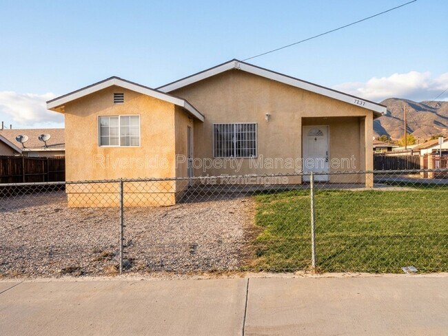 Foto del edificio - 7257 Wakefield Ct