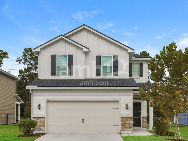 Building Photo - 301 Banyan Frst Dr