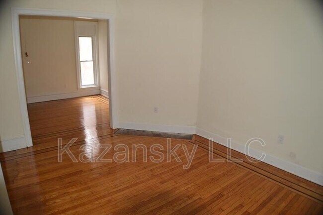 Foto del edificio - 5449 N 6th St