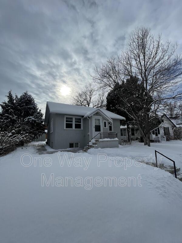 Primary Photo - 919 7th St