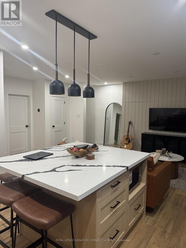 Photo du bâtiment - 1167 Woodbine Ave