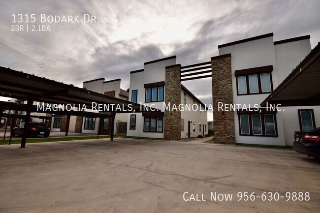 Building Photo - 1315 Bodark Dr