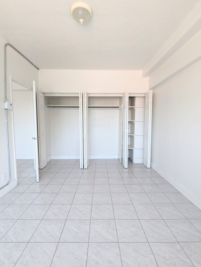 3462 Aylmer Unit 21, Montréal, QC H2X 2B6 Apartments 3462 Aylmer