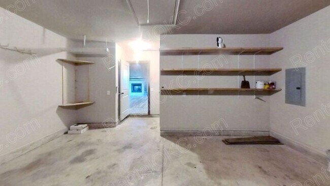 Foto del edificio - 3/2 plus office in gated SW neighborhood