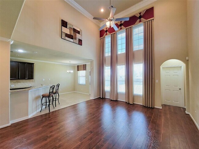 Building Photo - 18918 Oakland Manor Ln