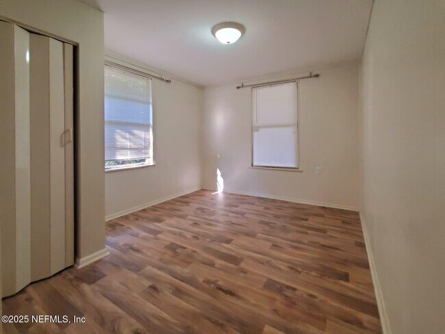 Foto del edificio - 2514 Algonquin Ave