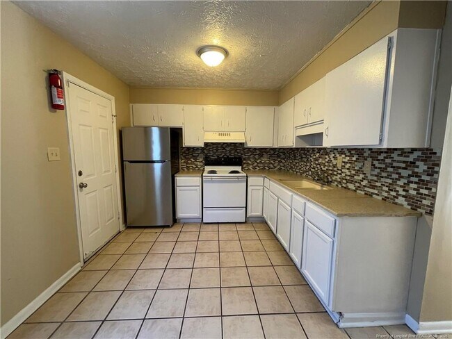 Building Photo - 4959 Galveston Dr