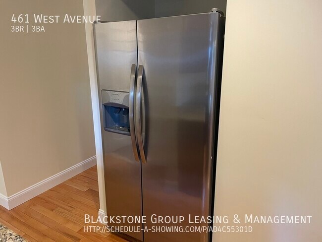 Building Photo - 461 West Avenue